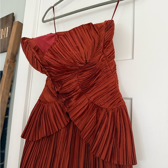 Cult Gaia Charlique Pleated Plisse Satin Strapless Mini Dress Copper - Picture 4 of 13
